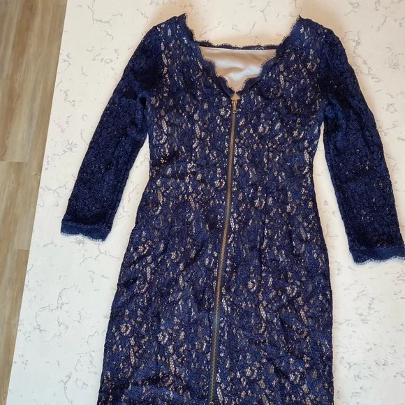 Navy Adrianna Papell lace dress, size 4 - Picture 3 of 4